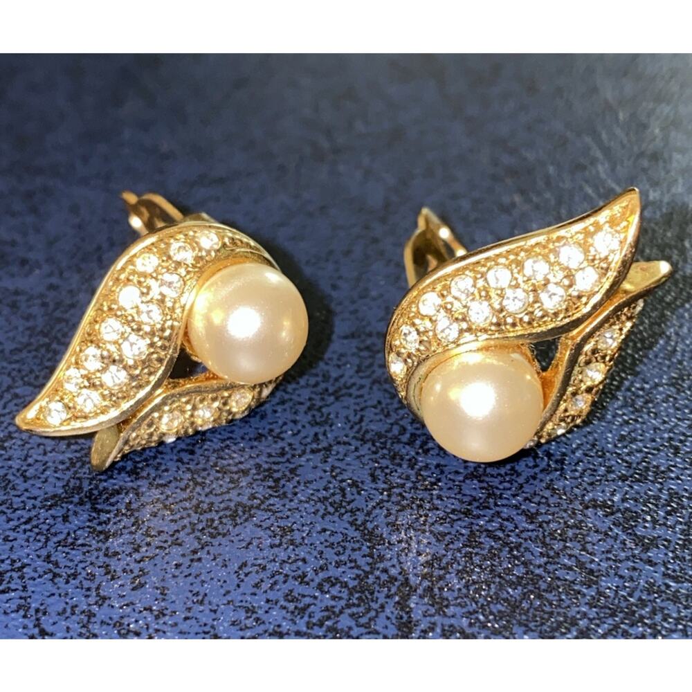 VTG Gold Pearl Nested CZ Diamond Clip Earrings